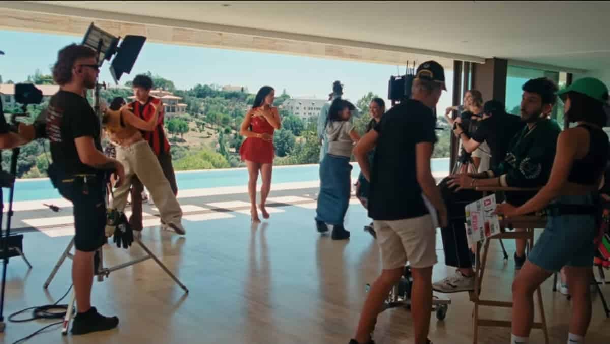 Georgina Rodríguez y Sebastian Yatra en casa de lujo