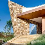 alero travertino amarillo mijas